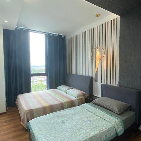 8Pax Cozy Home Stay Jazz Suites 1 Vivacity Kuching Sarawak 3Br Εξωτερικό φωτογραφία