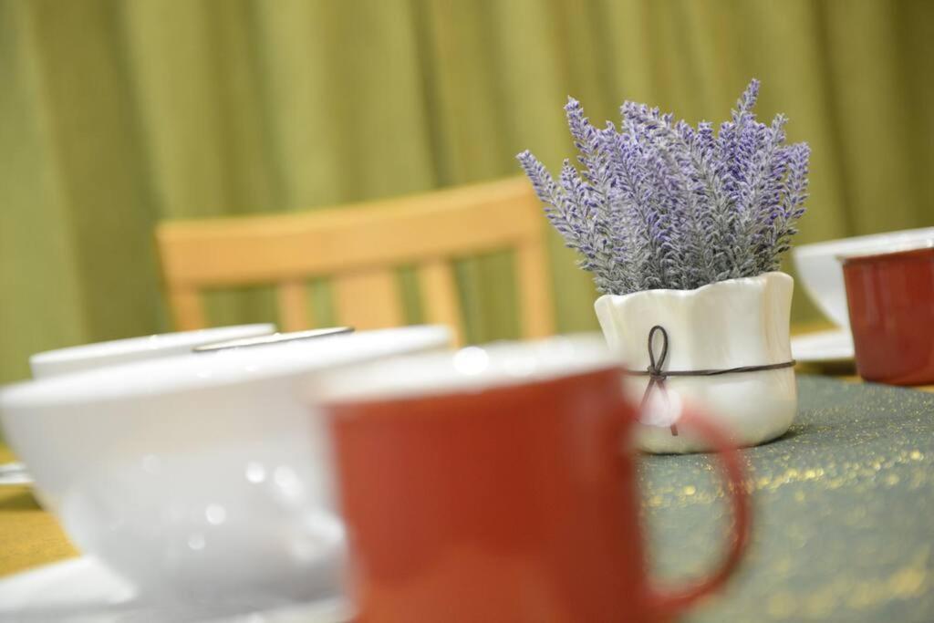 8Pax Cozy Home Stay Jazz Suites 1 Vivacity Kuching Sarawak 3Br Εξωτερικό φωτογραφία